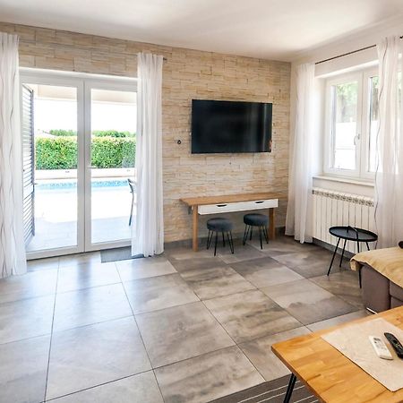 Villa Gortan - Pool House For 7 Guests Near Pula Istria - Ferienhaus Istrien Marcana Luaran gambar